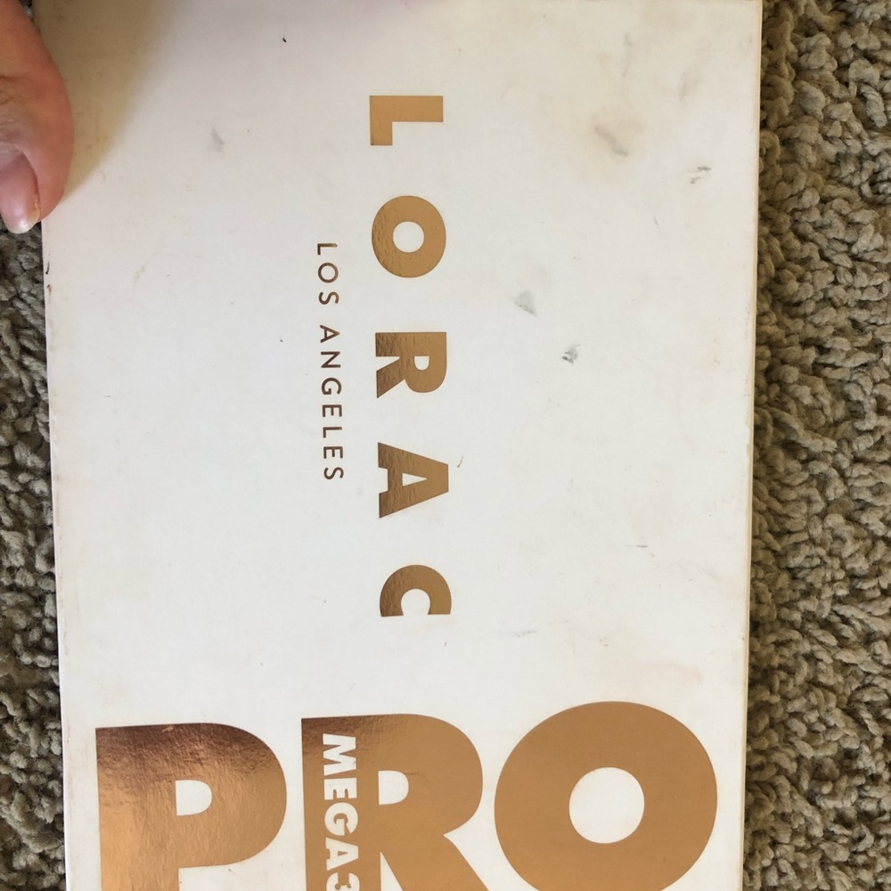 Limited edition Lorac mega pro 3